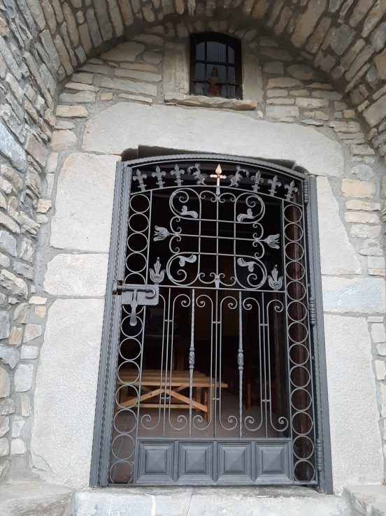 Puerta de la ermita de Santa Bárbara